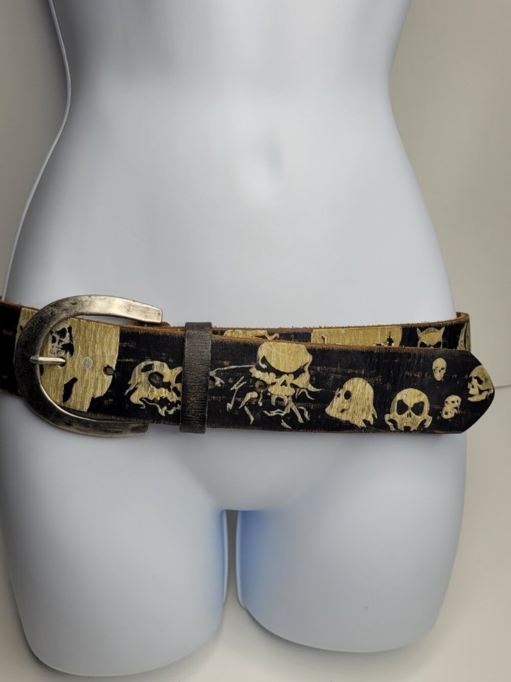Leather Island black cream skull print vegan leather emo scene rock belt size 34